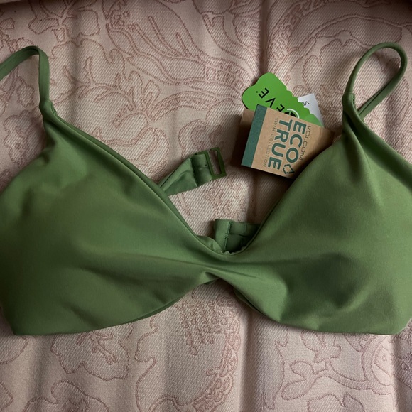 Volcom Other - Volcom Simply Solid Crop Top bikini top size L. NWT